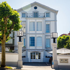 Hotel Suite Home Pinares cazare Santander