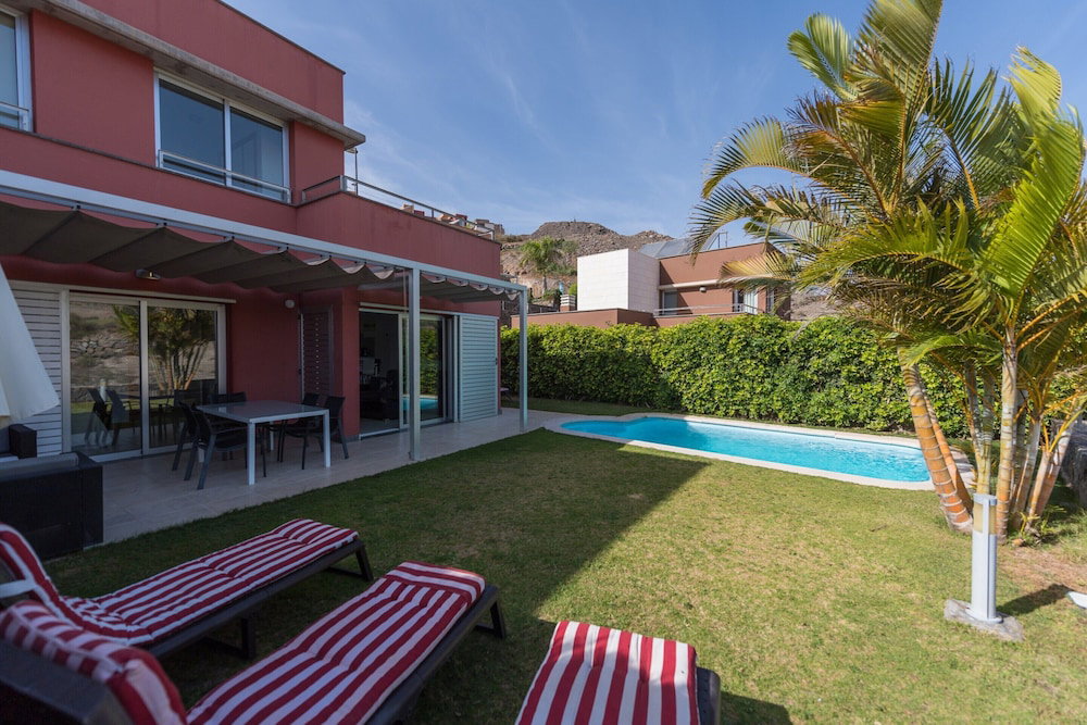 Hotel Villa In Maspalomas With Heated Pool & Golf Views