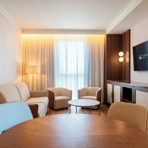 Hotel Eurostars San Lazaro cazare Santiago de Compostela