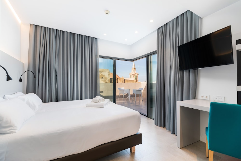 Hotel Dormos Hotel