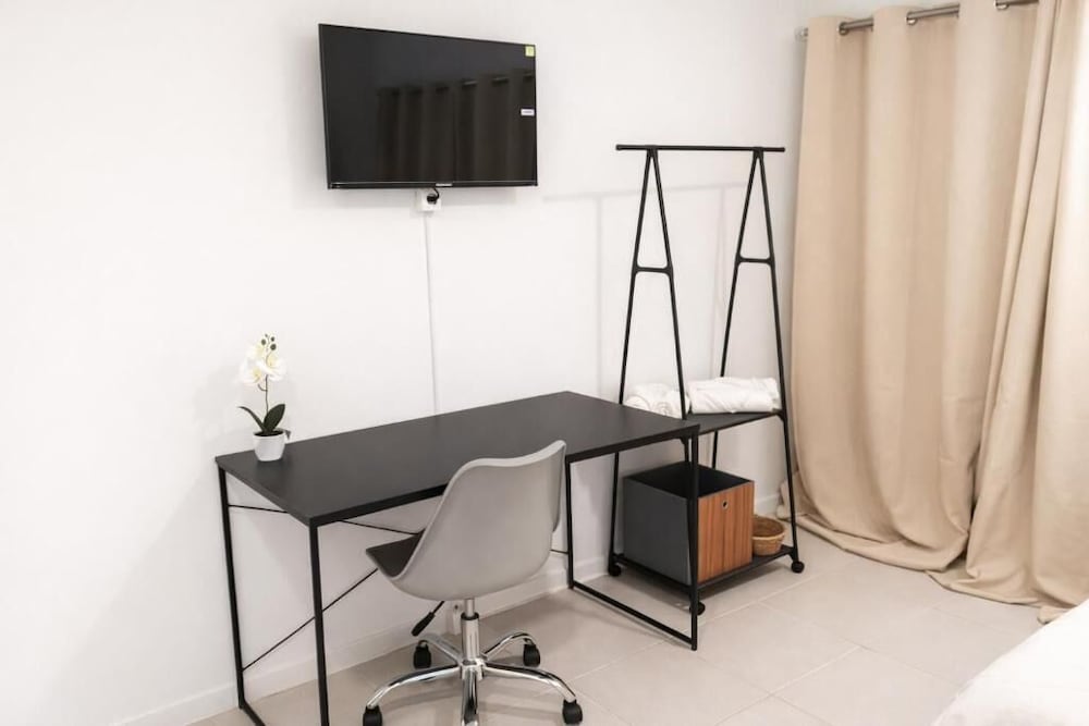 Alicante Beach Hostel