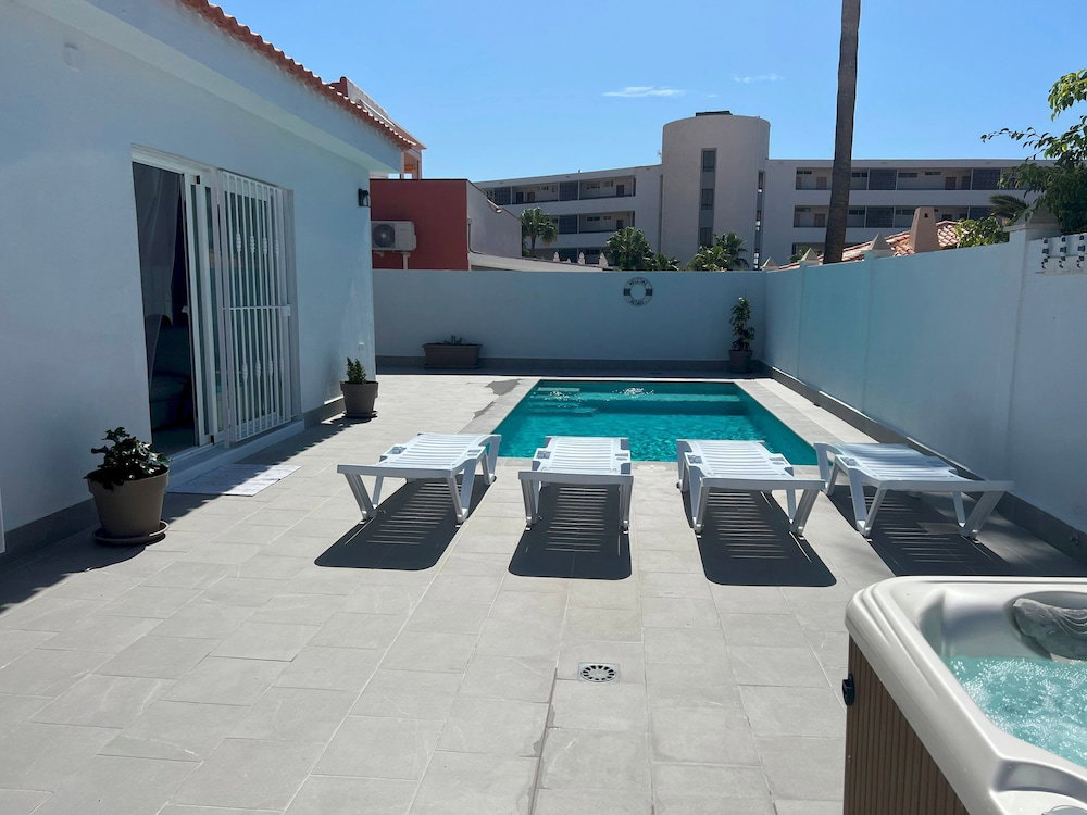 Villa Magnolia In Callao Salvaje