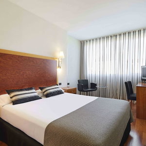Hotel Exe Plaza Delicias cazare Delicias