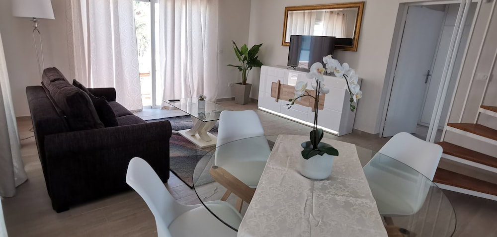 Hotel Apartamento Lirio In Adeje