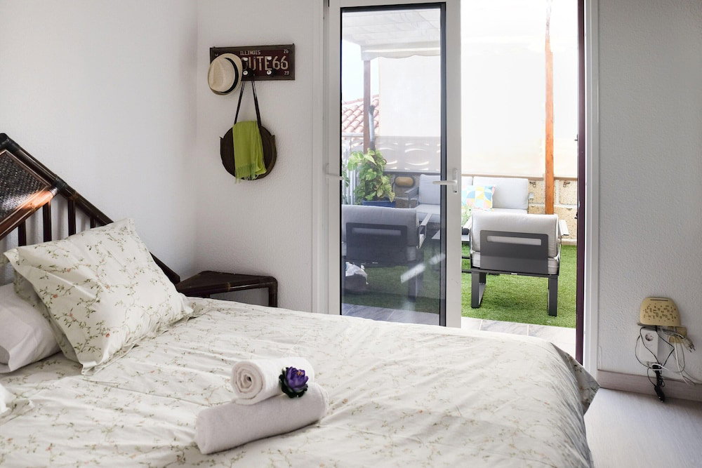 Apartment In Tenerife Near Beaches