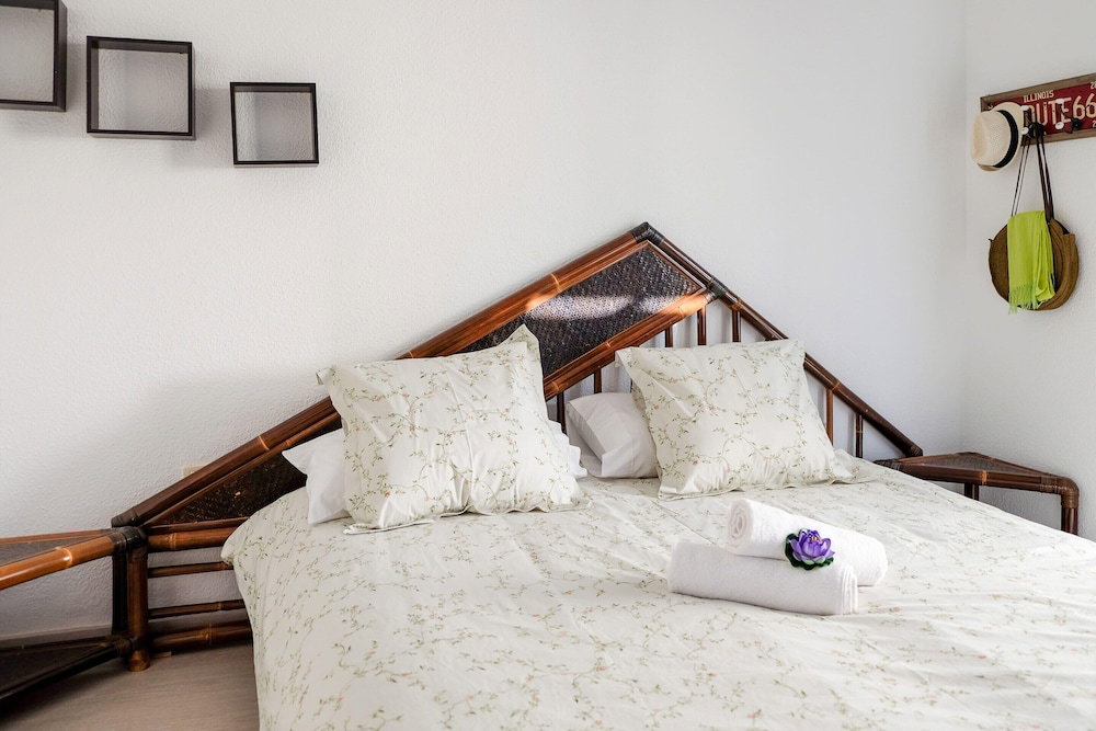 Apartment In Tenerife Near Beaches