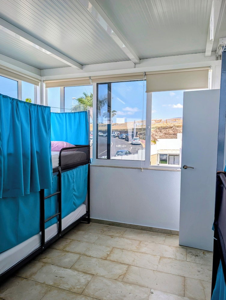 Adeje Nest Hostel
