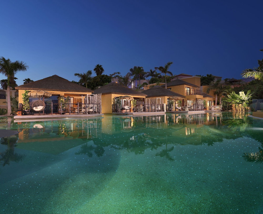 Royal River, Luxury Hotel - Adults Only