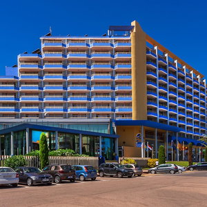 Hotel Xon's Platja Aparthotel cazare Empuriabrava