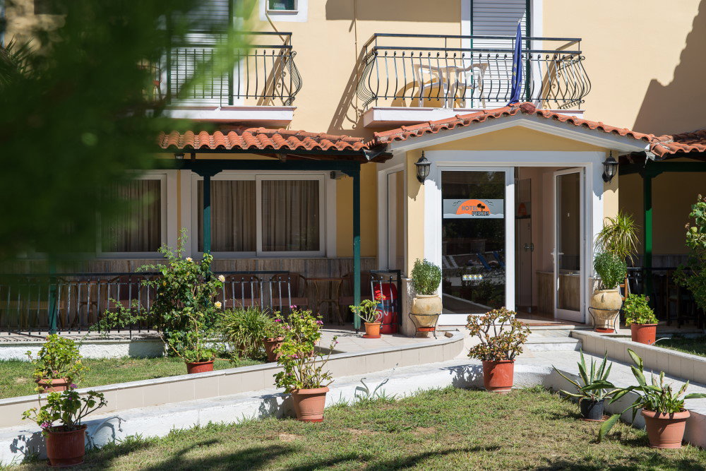dal travel Perkes Hotel Complex