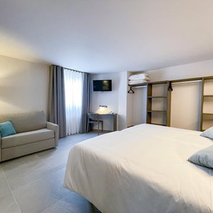 Sejur Hotel Quatre Llunes vacanta Santa Pola