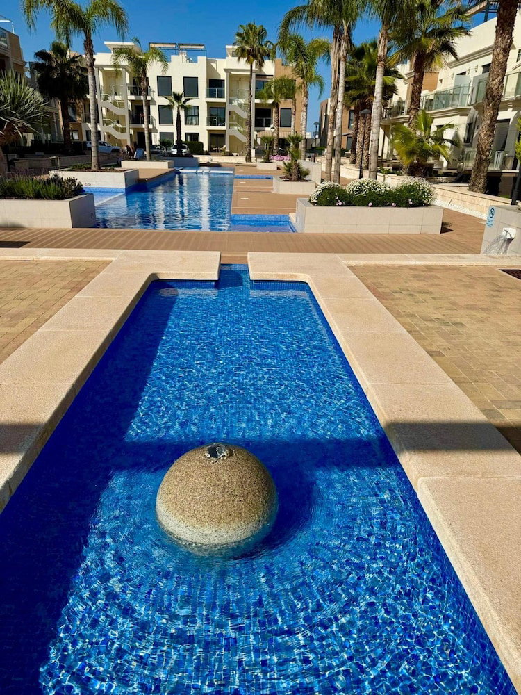 Hotel Apartment In La Zenia Near Beach