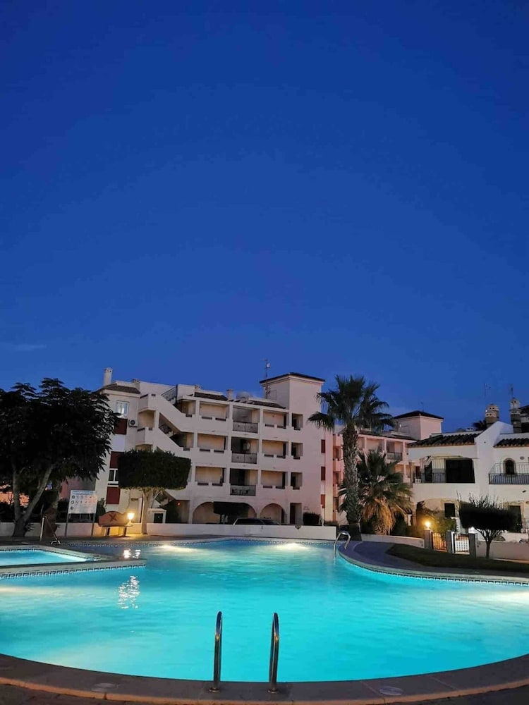 Hotel Flat Near Golf & Market