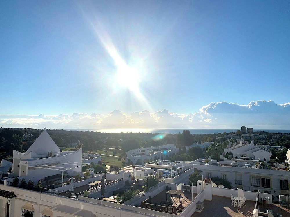 Hotel Luxury Townhouse Sea Views 10 Min From Puerto Banús