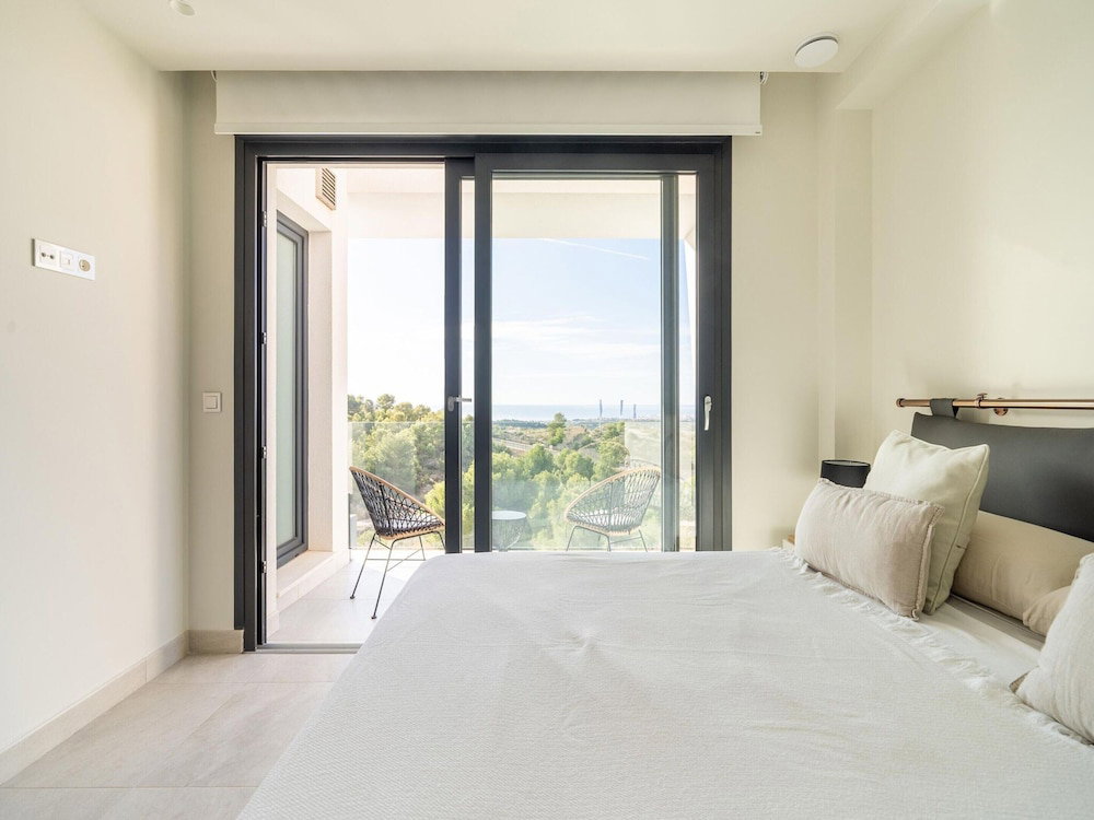 Villa In Benidorm With Private Pool