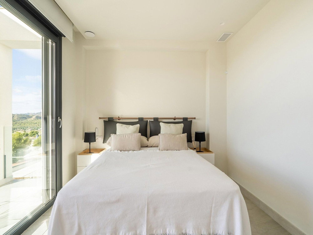Villa In Benidorm With Private Pool