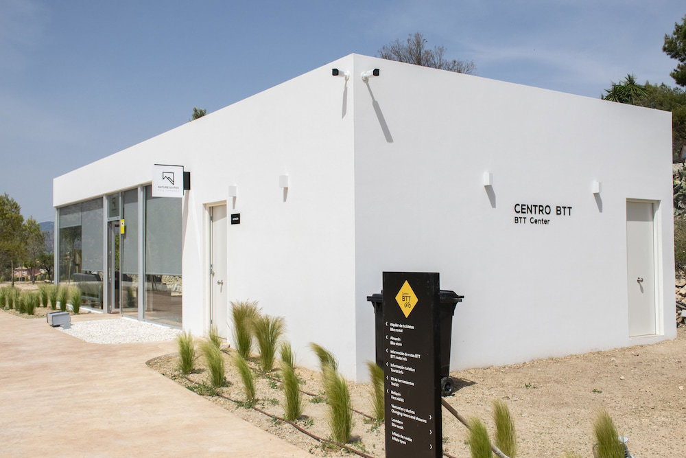 Puig Campana Nature Suites Hotel & Btt