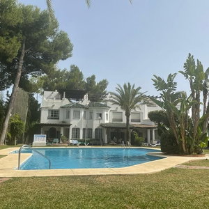 Hotel Spacious House W/ Private Pool Next To Golf Club cazare San Pedro de Alcantara
