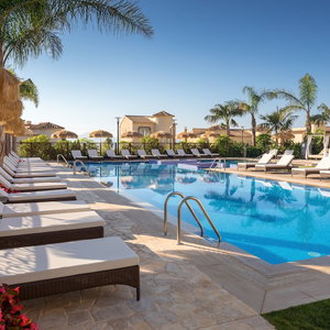 Hotel Barcelo La Nucía Hills cazare l'Alfas del Pi