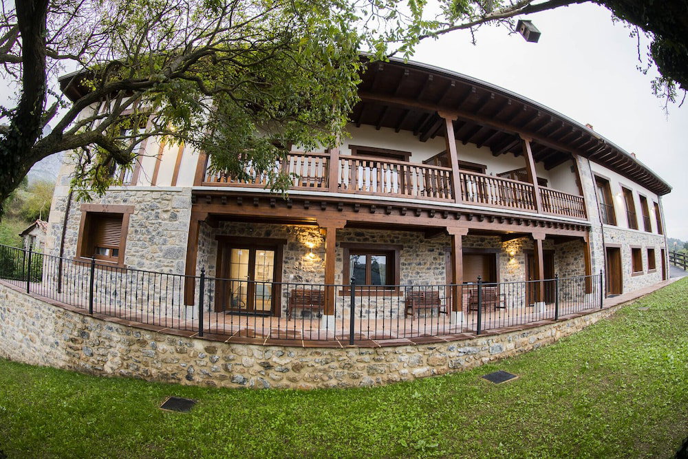 Hotel Apartamentos Los Picos De Europa