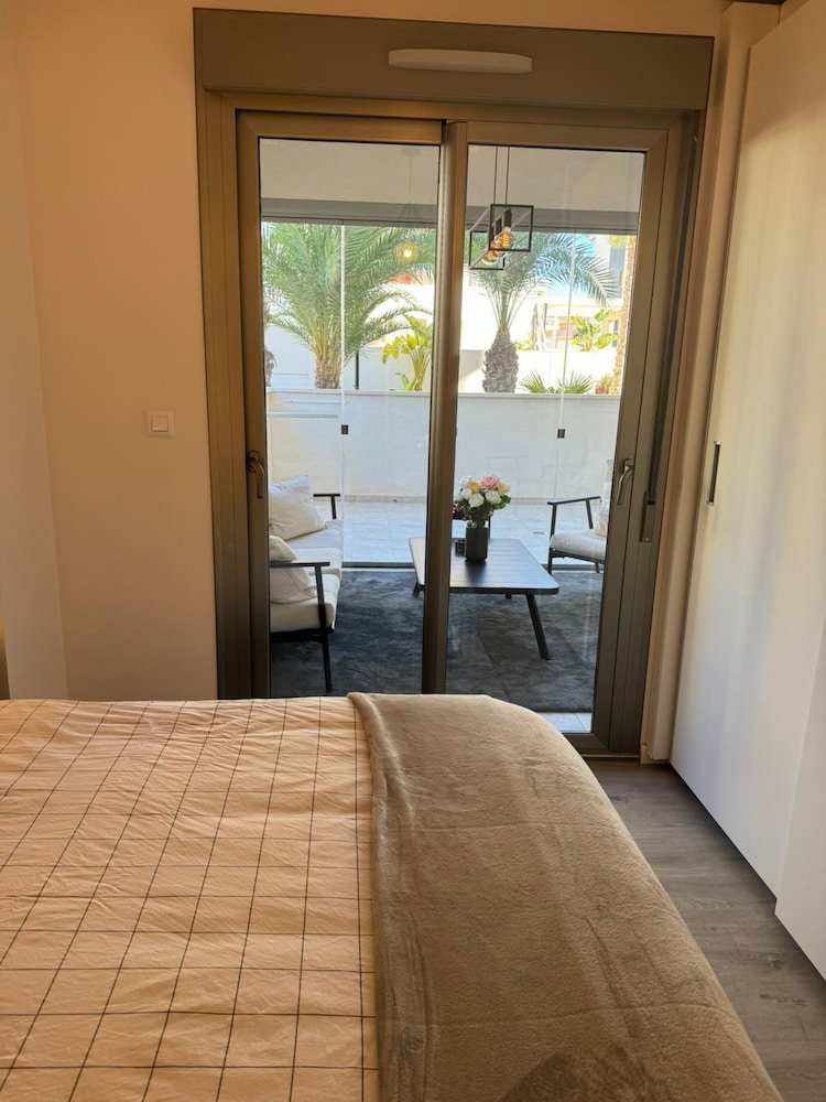 Elegant Apartment Near La Zenia