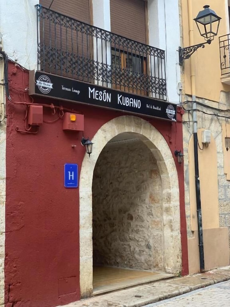Hotel Meson El Kubano B & B