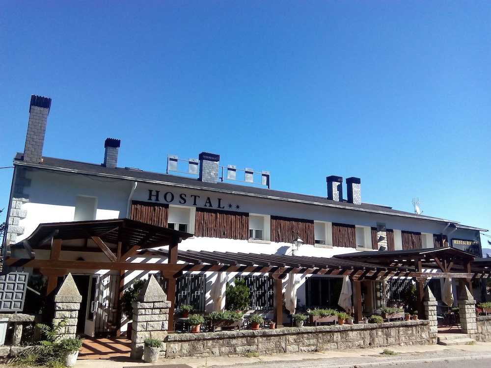 Hotel Hostal Siete Picos