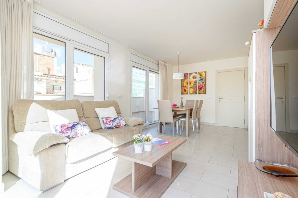 Hotel Elegant Penthouse Stay Near The Sea