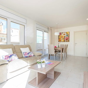 Hotel Elegant Penthouse Stay Near The Sea cazare Roses