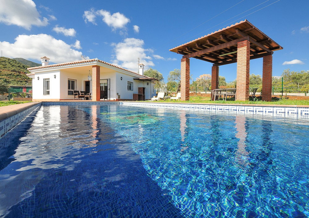 Hotel Paredones I Villa Rural Caminito Del Rey