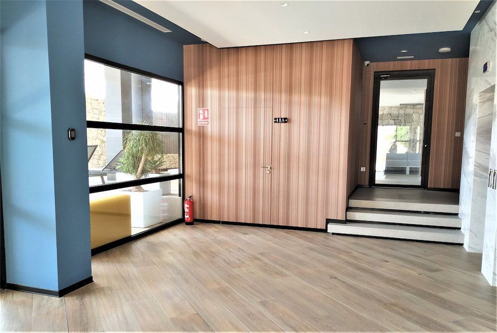 Ahoy Apartments