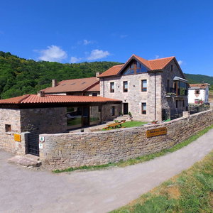 Hotel El Balcon De La Lomba - Casa cazare Reinosa