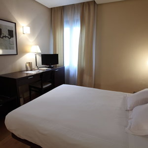 Hotel Sercotel Tudela Bardenas cazare Tudela de Duero