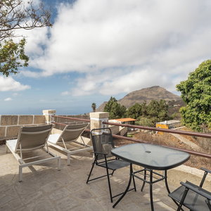 Hotel Charming Farmhouse Retreat In Arona With Stunning Views cazare Arona