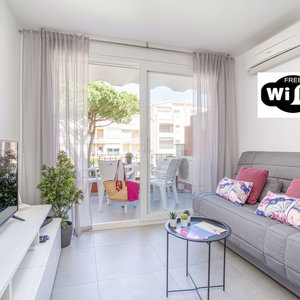 Hotel Apartment In Empuriabrava Near Sandy Beach cazare Empuriabrava