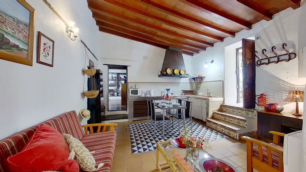 Hotel Charming 1-Bed House In La Laguna