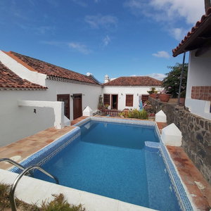 Hotel Villa-Sleeps4-Parking-Garden-Pool-Nearairport cazare San Cristobal de La Laguna
