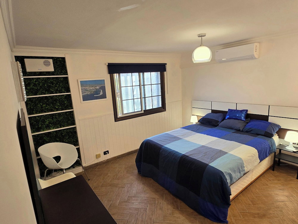 2 Bed Apartment That Steps Out On To The Pool