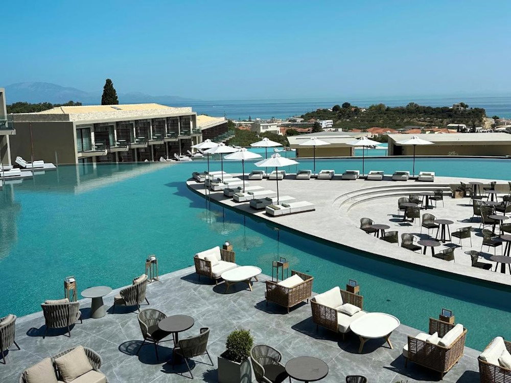 dal travel King Jason Zante
