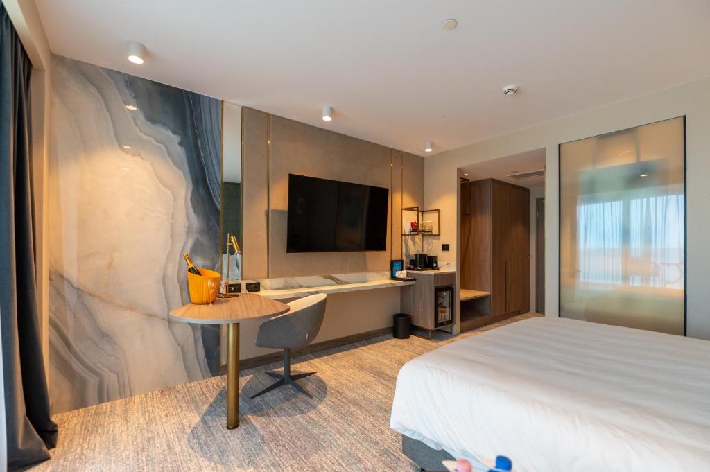 Crowne Plaza Constanta - Mamaia Beach by IHG