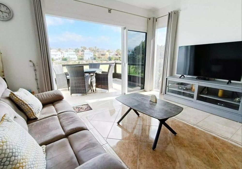 Hotel Beach Apartment In Amarilla Golf- Sleeps 4