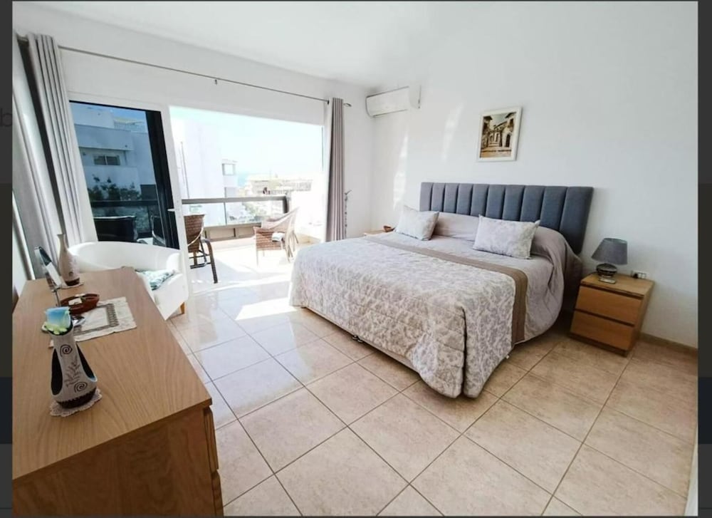 Beach Apartment In Amarilla Golf- Sleeps 4