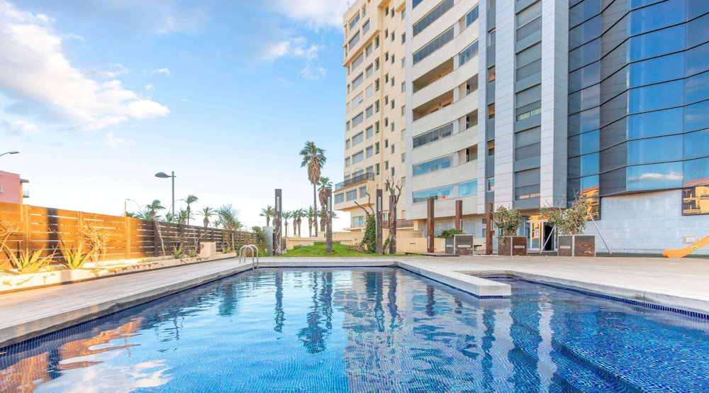 Hotel House In Empuriabrava Near Aiguamolls Reserve