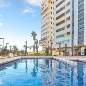 Hotel House In Empuriabrava Near Aiguamolls Reserve cazare Empuriabrava