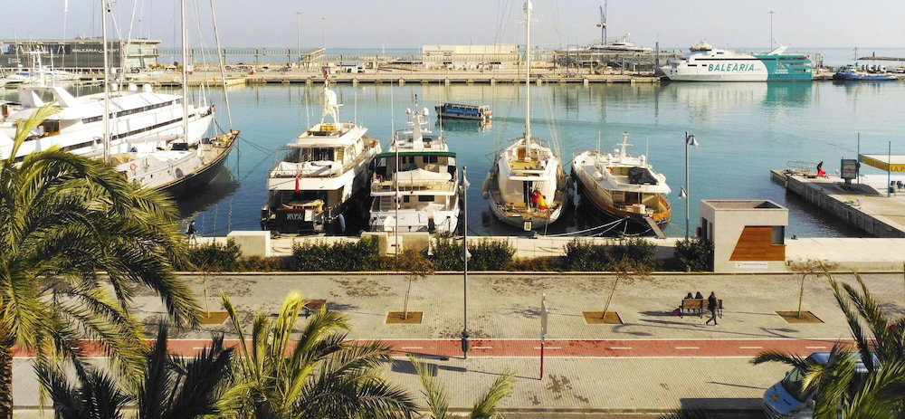 Hotel 03 Ap1102 In Denia With 1 Bedrooms And 1 Bathrooms