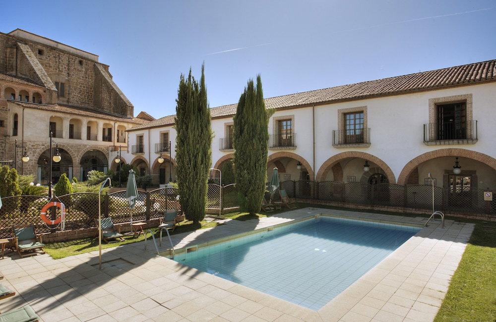 Hotel Parador De Plasencia