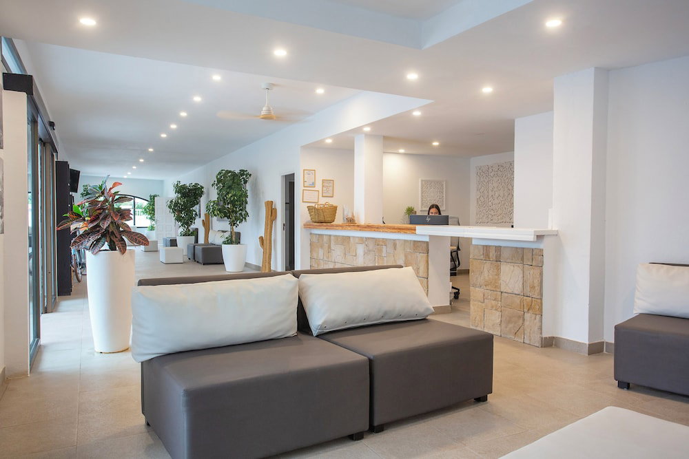 Apartamentos Club Cala Azul