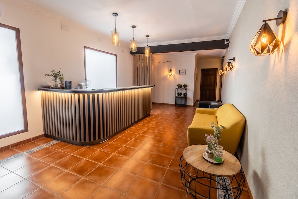 Hotel Hostal El Bomba