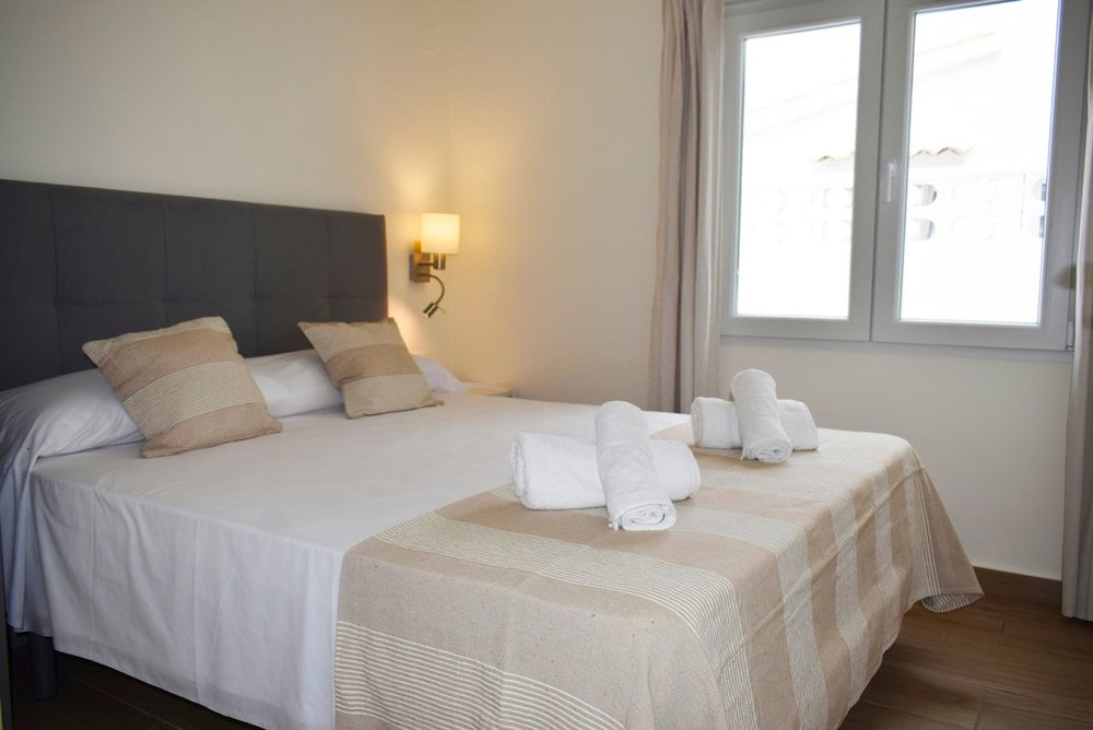 05 Ch3200 In Denia With 3 Bedrooms And 2 Bathrooms