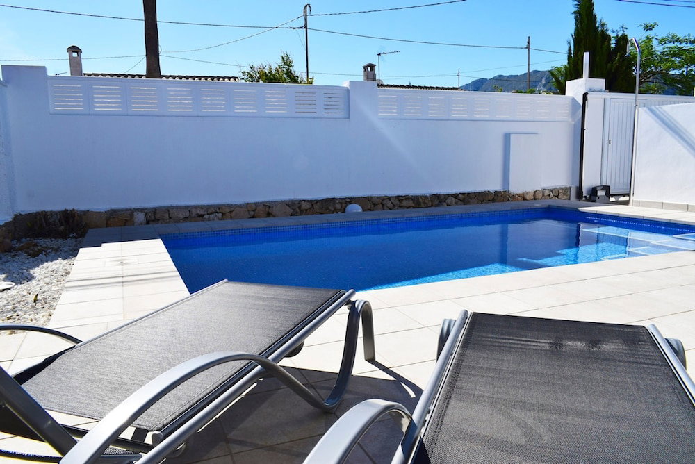 05 Ch3200 In Denia With 3 Bedrooms And 2 Bathrooms